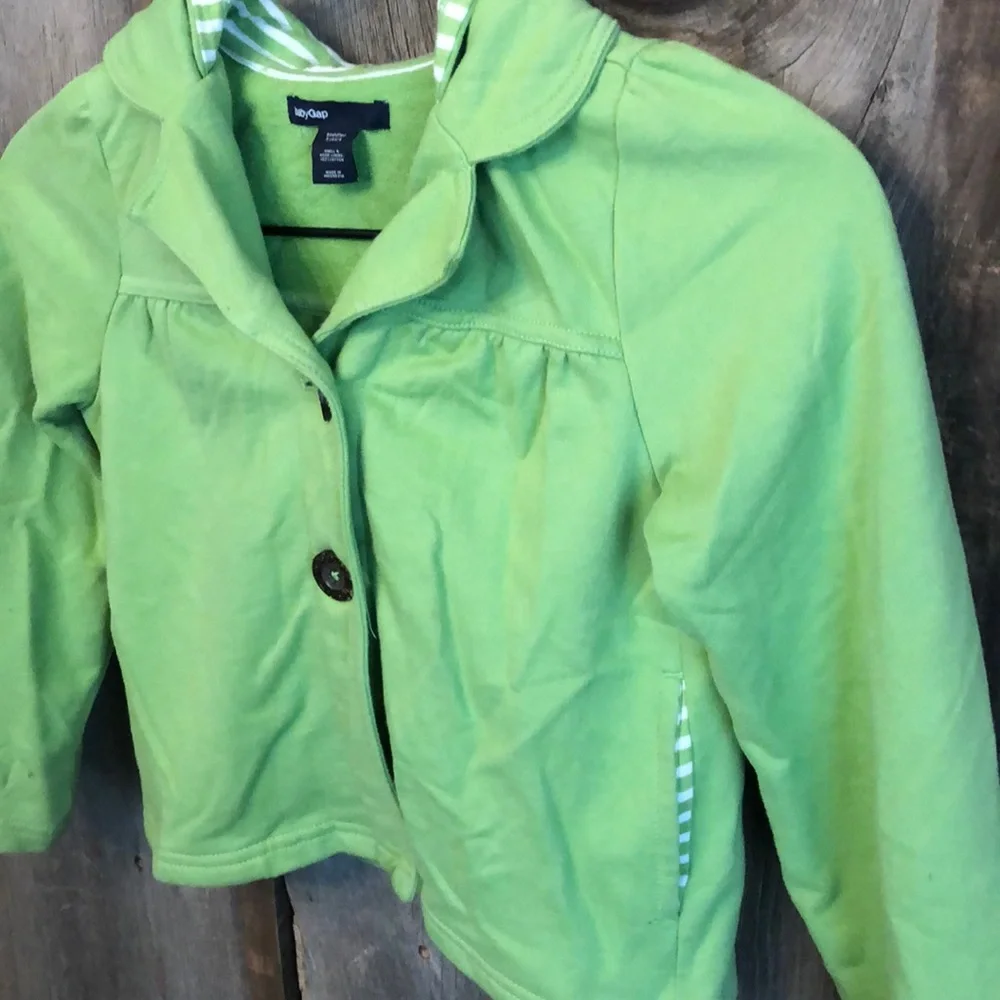 babyGap Green Hooded Sweatshirt Coat Size 5 Girls